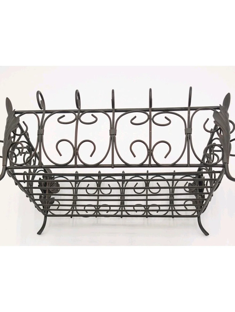 Decorative Wrought Iron Farmhouse Style Countertop Basket